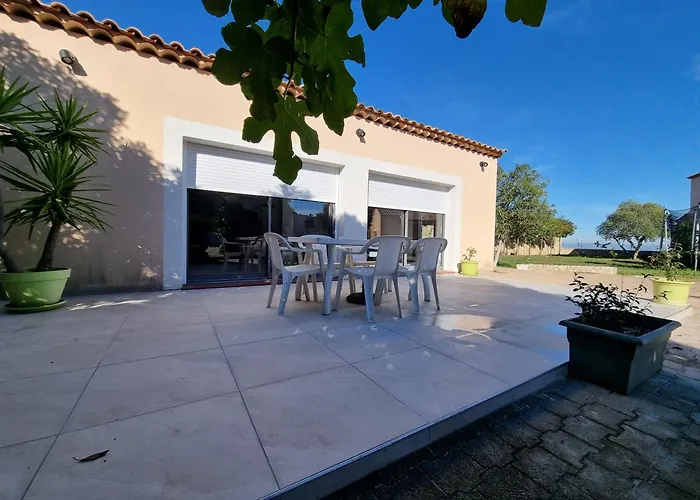 Maison A St Mitre