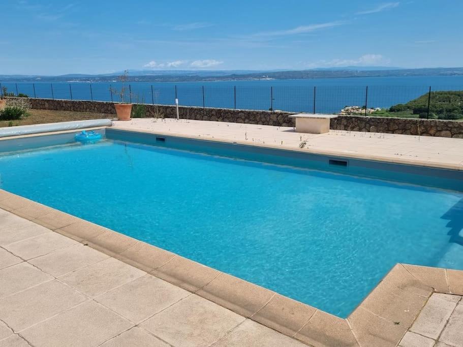 Maison A St Mitre Holiday home Saint-Mitre-les-Remparts